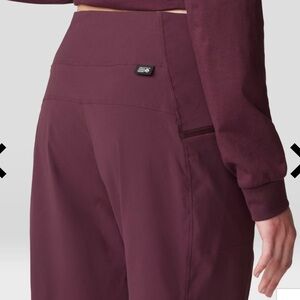 Mountain Hardwear Dynama High Rise Ankle Pant NWOT